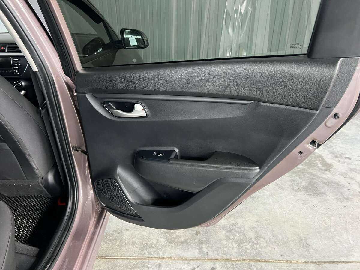 Kia Rio б/у, 2018, Автоматическая. Фото: #18