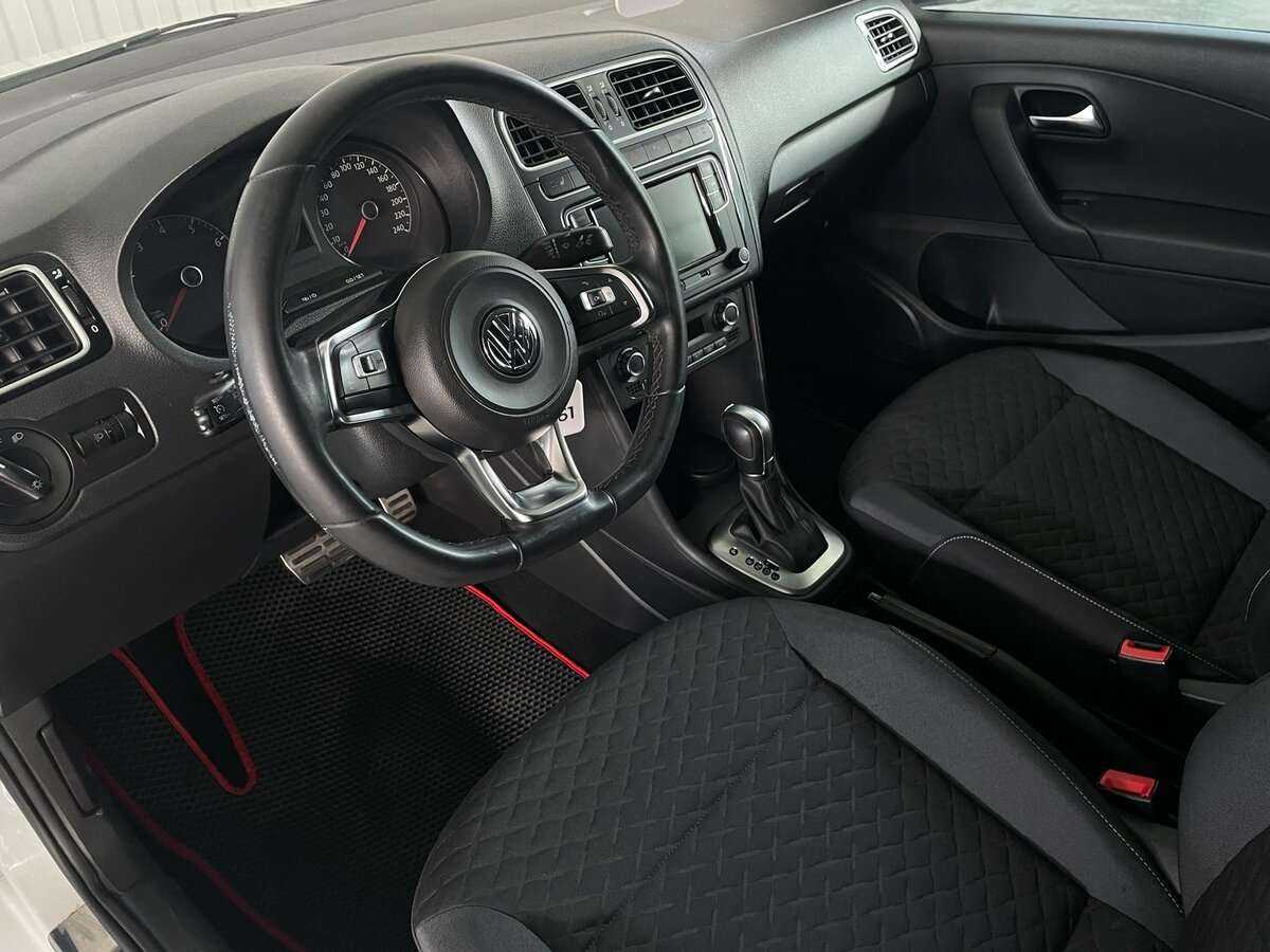 Volkswagen Polo б/у, 2018, Автоматическая. Фото: #9