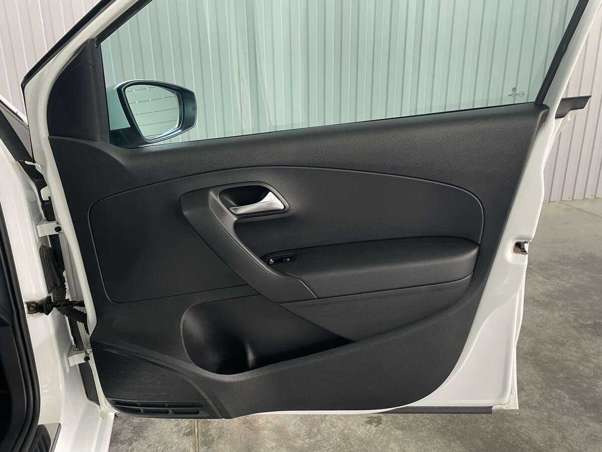 Volkswagen Polo б/у, 2018, Автоматическая. Фото: #15