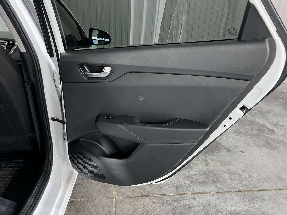 Hyundai Solaris б/у, 2021, Автоматическая. Фото: #17