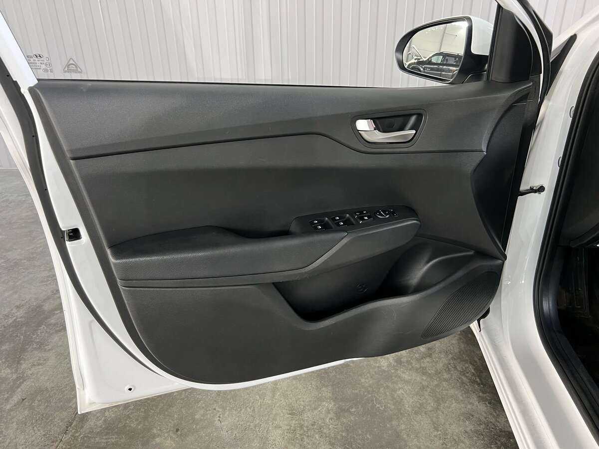 Hyundai Solaris б/у, 2021, Автоматическая. Фото: #18