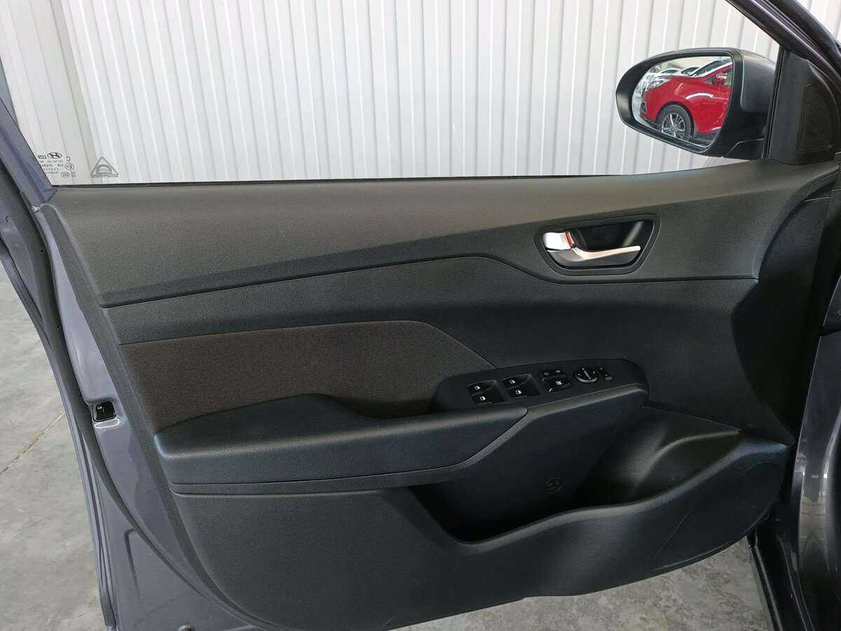 Hyundai Solaris б/у, 2022, Автоматическая. Фото: #8