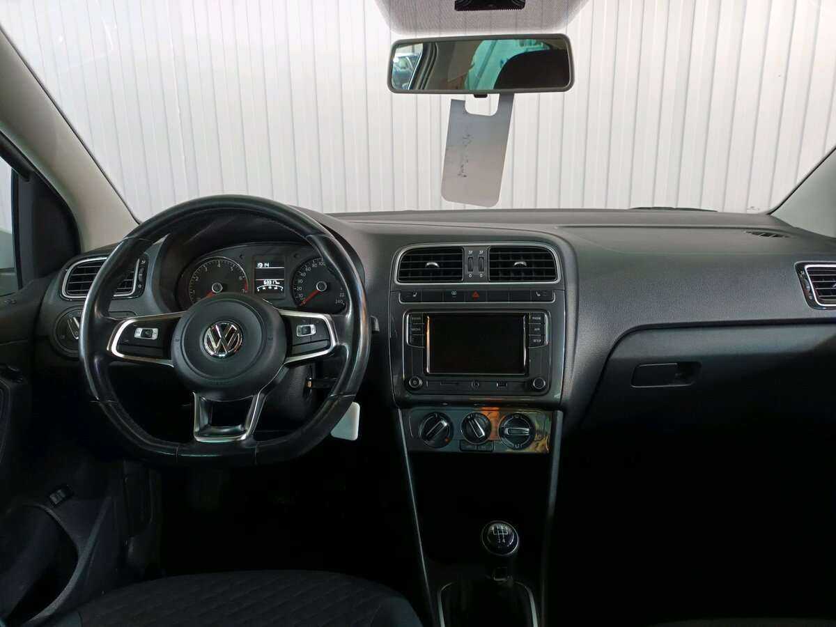 Volkswagen Polo б/у, 2019, Механическая. Фото: #8