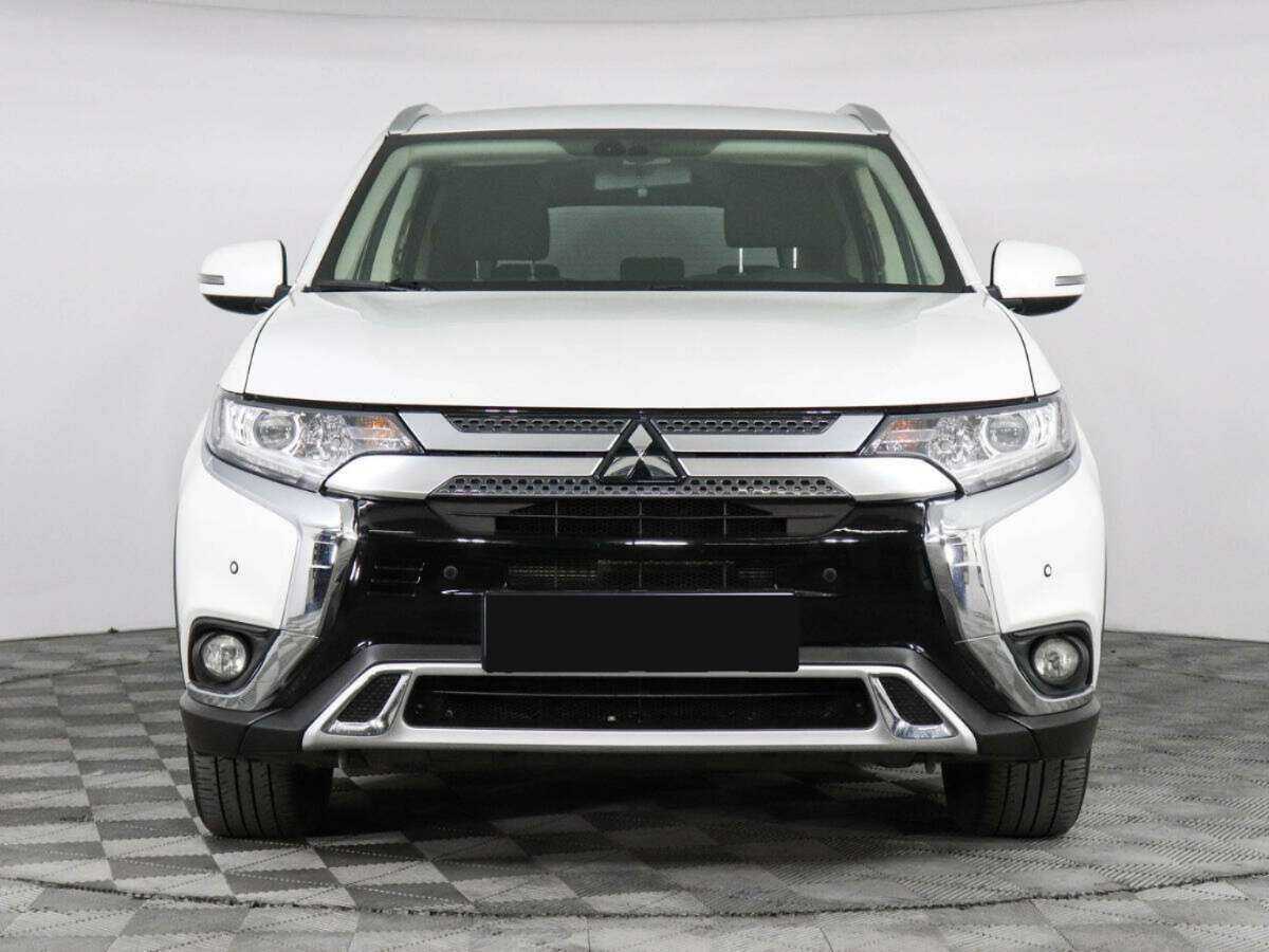 Mitsubishi Outlander б/у, 2019, Вариатор. Фото: #1