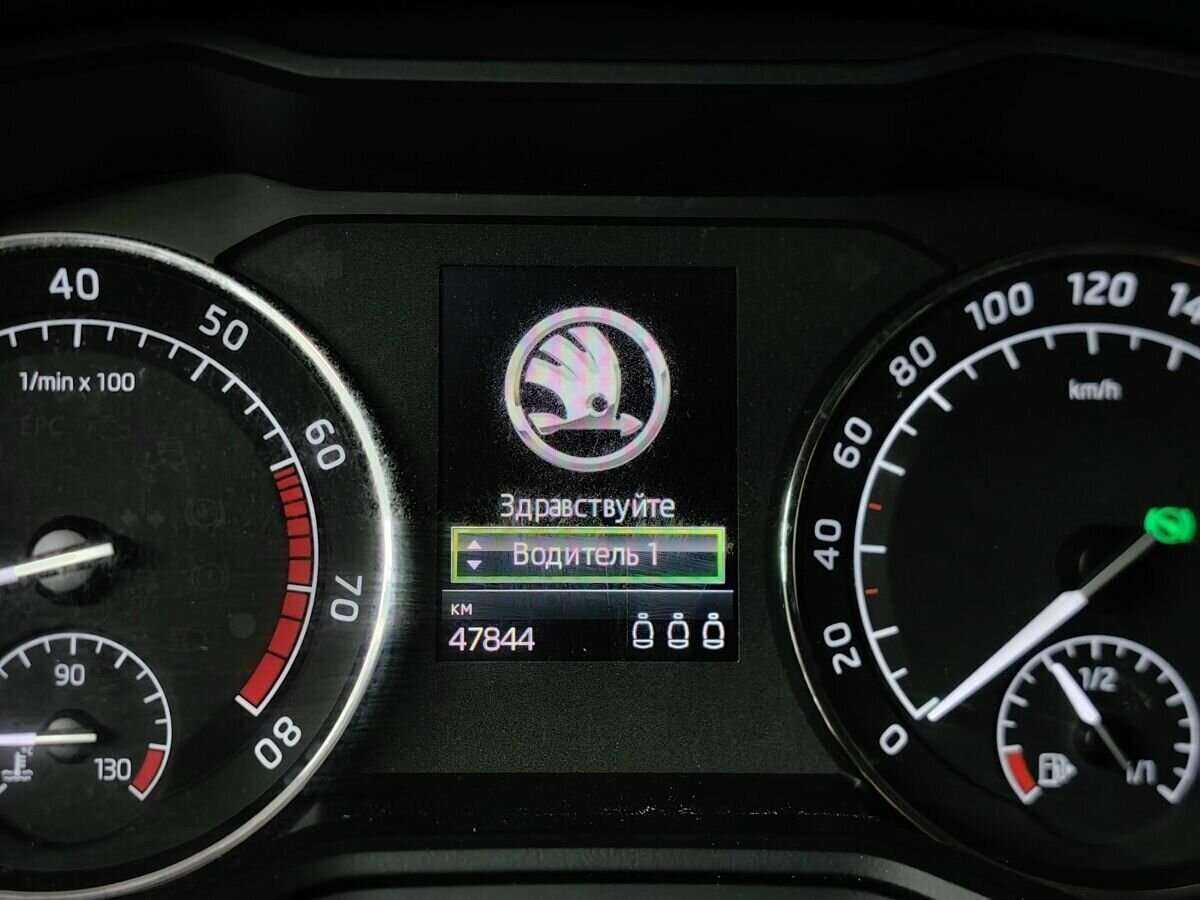 Skoda Superb б/у, 2017, Роботизированная. Фото: #13