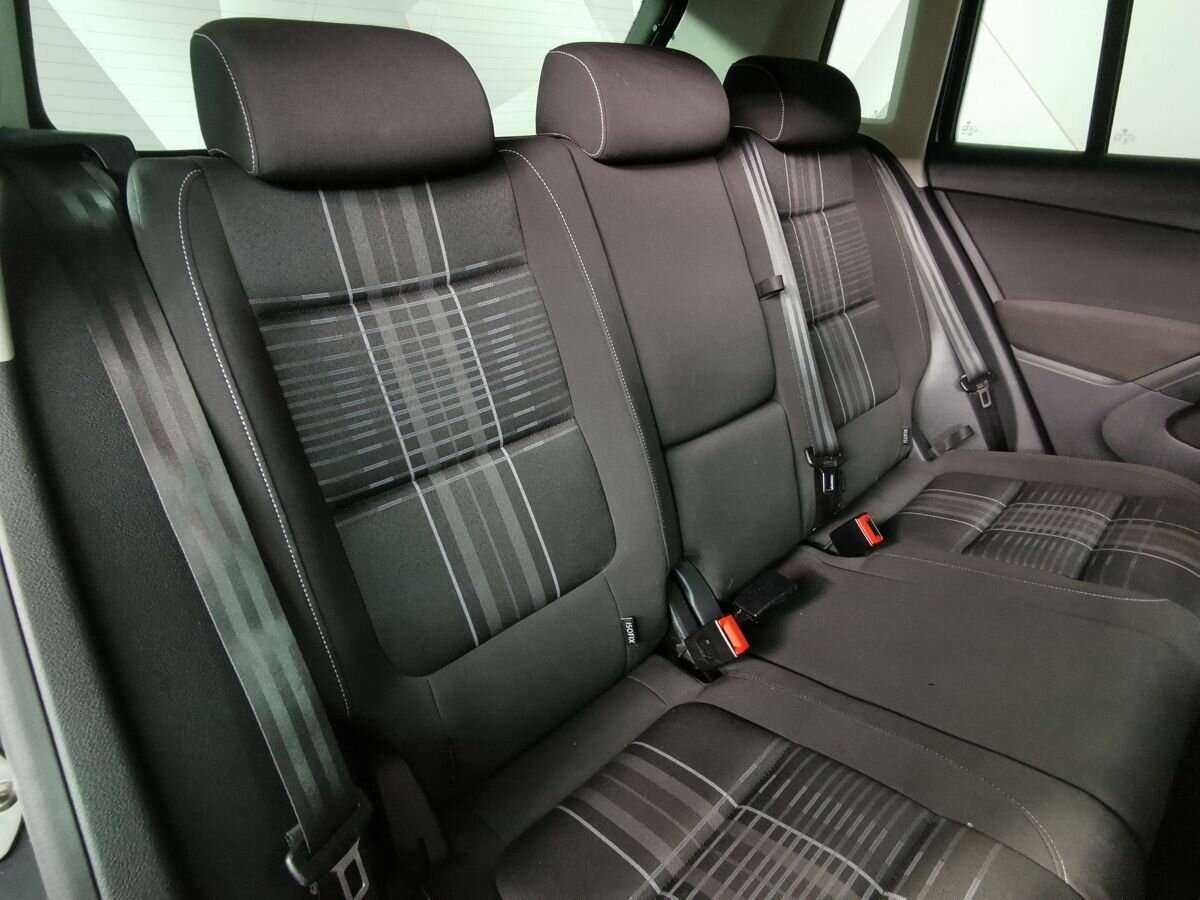 Volkswagen Tiguan б/у, 2015, Автоматическая. Фото: #12