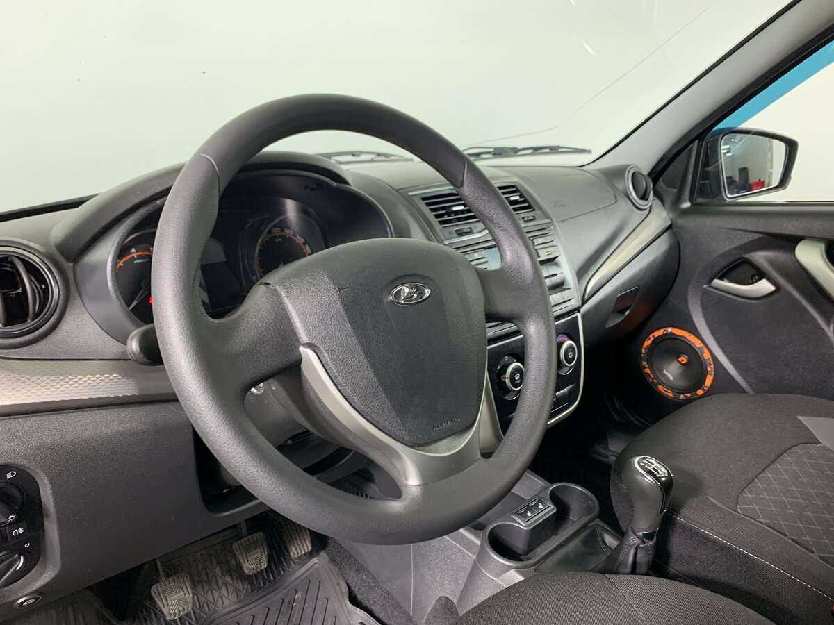 Lada (ВАЗ) Granta б/у, 2018, Механическая. Фото: #8