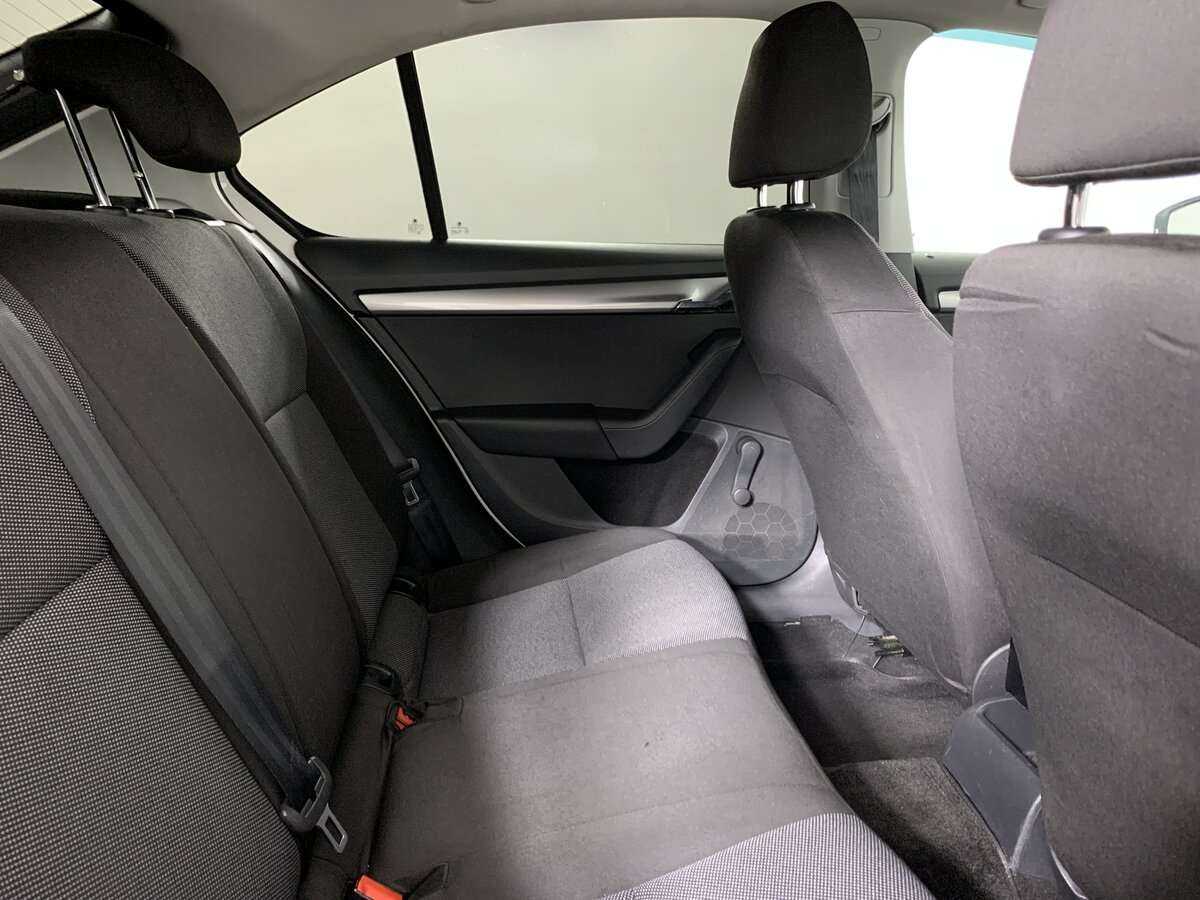 Skoda Octavia б/у, 2014, Механическая. Фото: #14