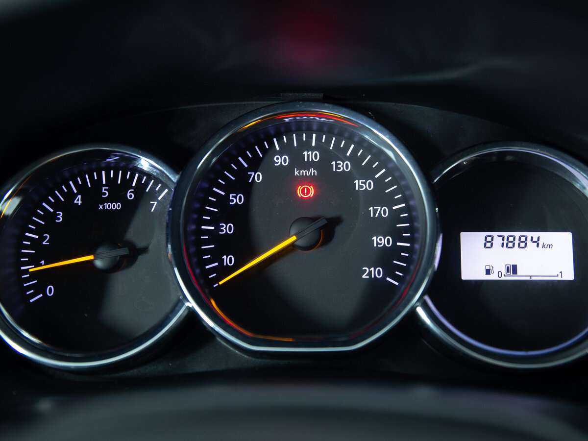 Renault Sandero б/у, 2017, Механическая. Фото: #10