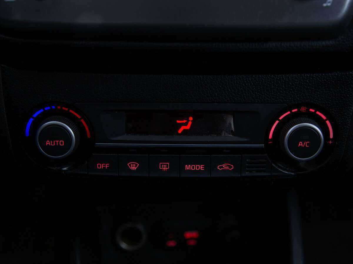 Kia Rio б/у, 2017, Механическая. Фото: #17