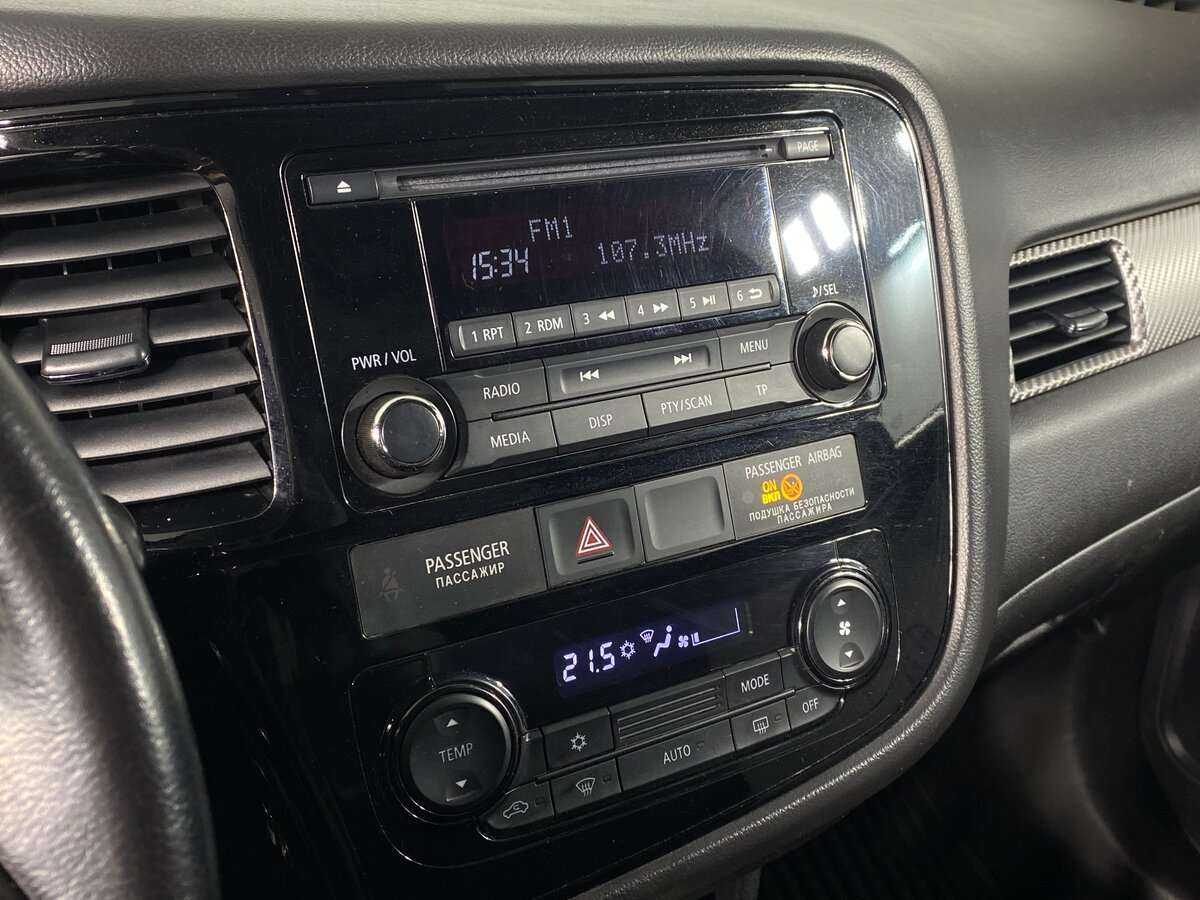 Mitsubishi Outlander б/у, 2017, Вариатор. Фото: #11