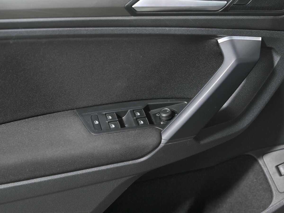 Volkswagen Tiguan б/у, 2018, Роботизированная. Фото: #12