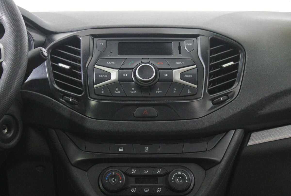 Lada (ВАЗ) Vesta б/у, 2022, Механическая. Фото: #9