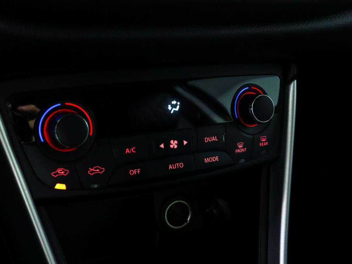 Suzuki SX4 б/у, 2016, Автоматическая. Фото: #15