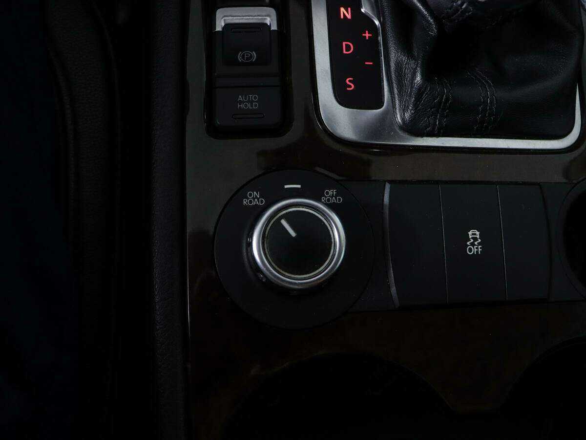 Фольксваген Туарег б/у, 2012, Автоматическая. Фото: #26