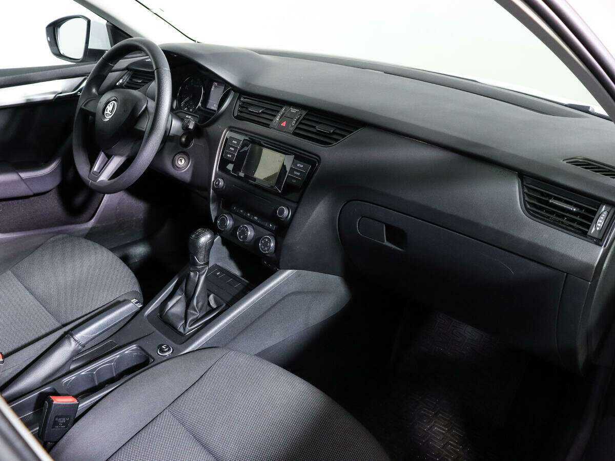 Шкода Октавия б/у, 2016, Механическая. Фото: #6