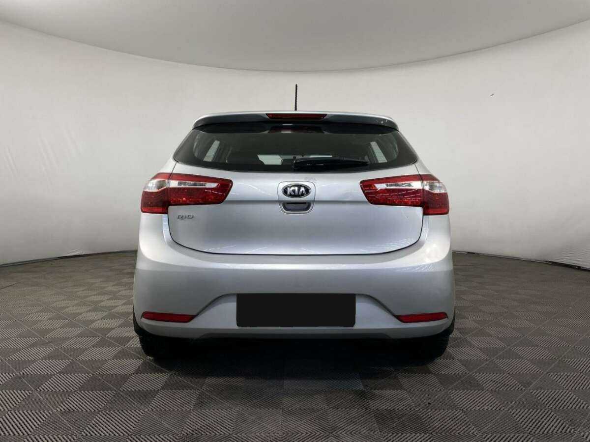 Kia Rio б/у, 2013, Механическая. Фото: #2