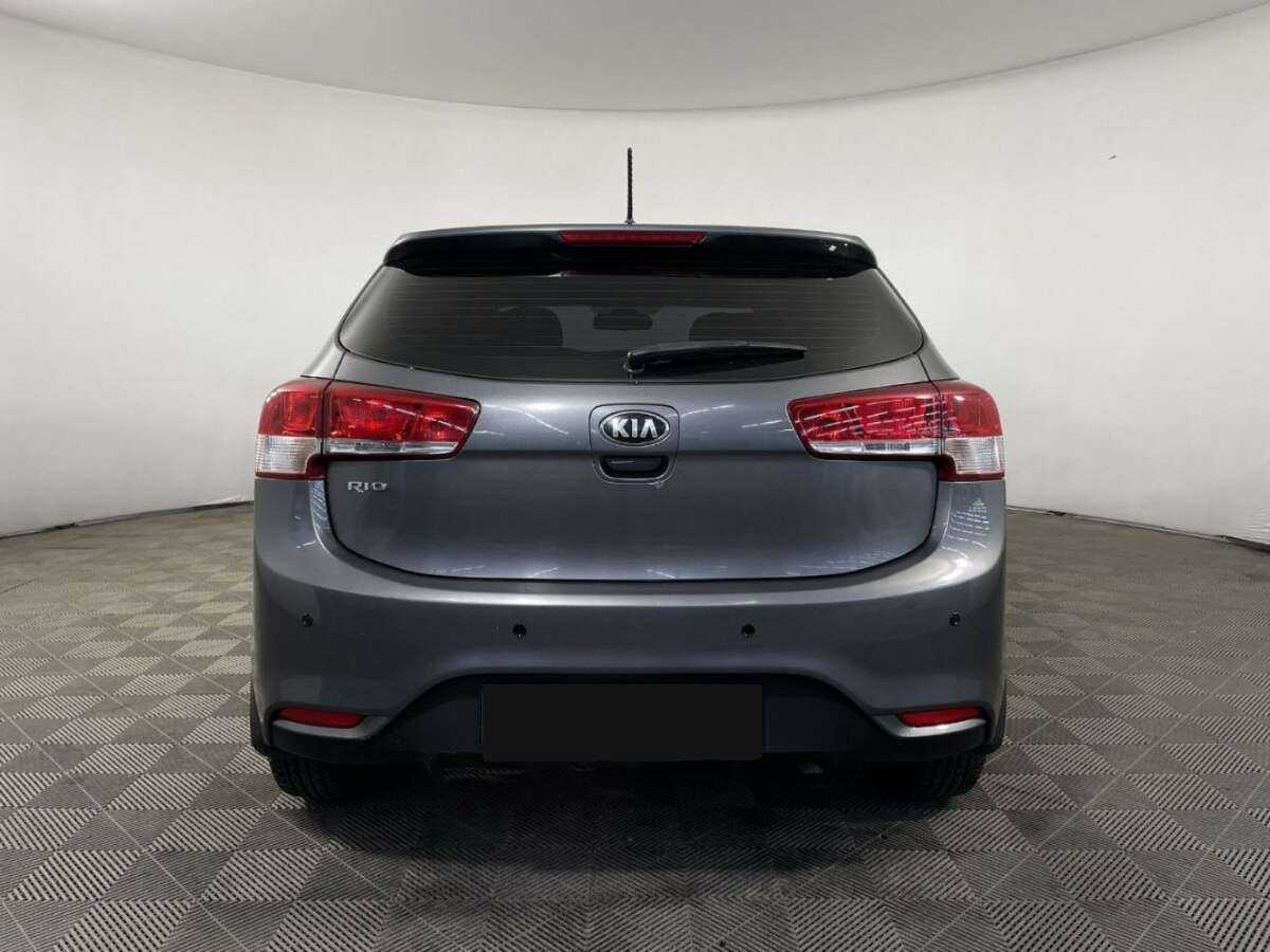 Kia Rio б/у, 2016, Автоматическая. Фото: #2