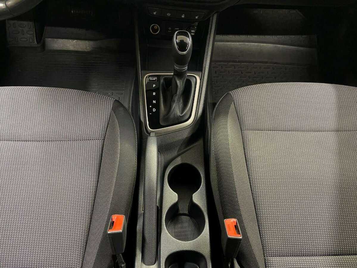 Hyundai Solaris б/у, 2018, Автоматическая. Фото: #12