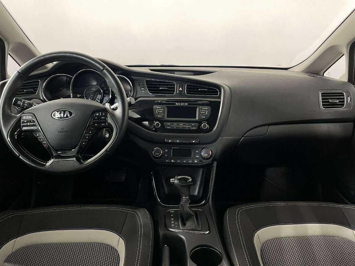 Kia Ceed б/у, 2015, Автоматическая. Фото: #6