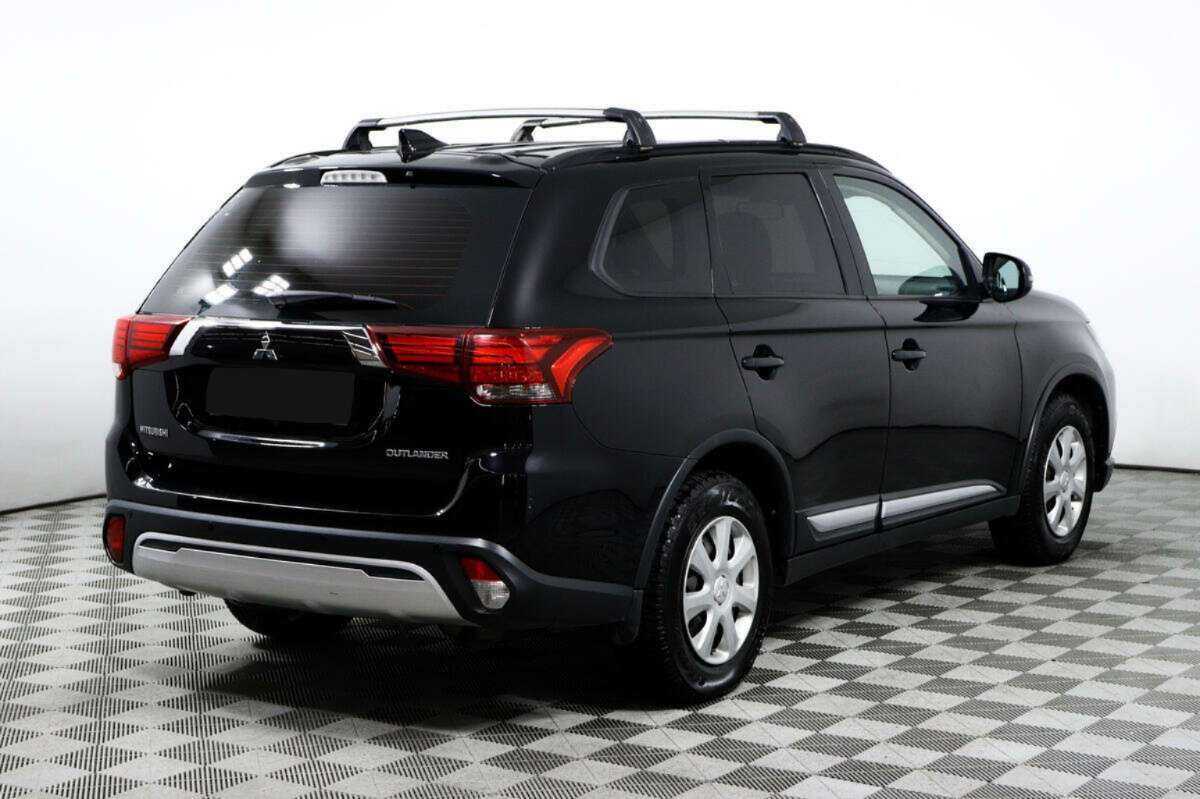 Mitsubishi Outlander б/у, 2018, Вариатор. Фото: #4