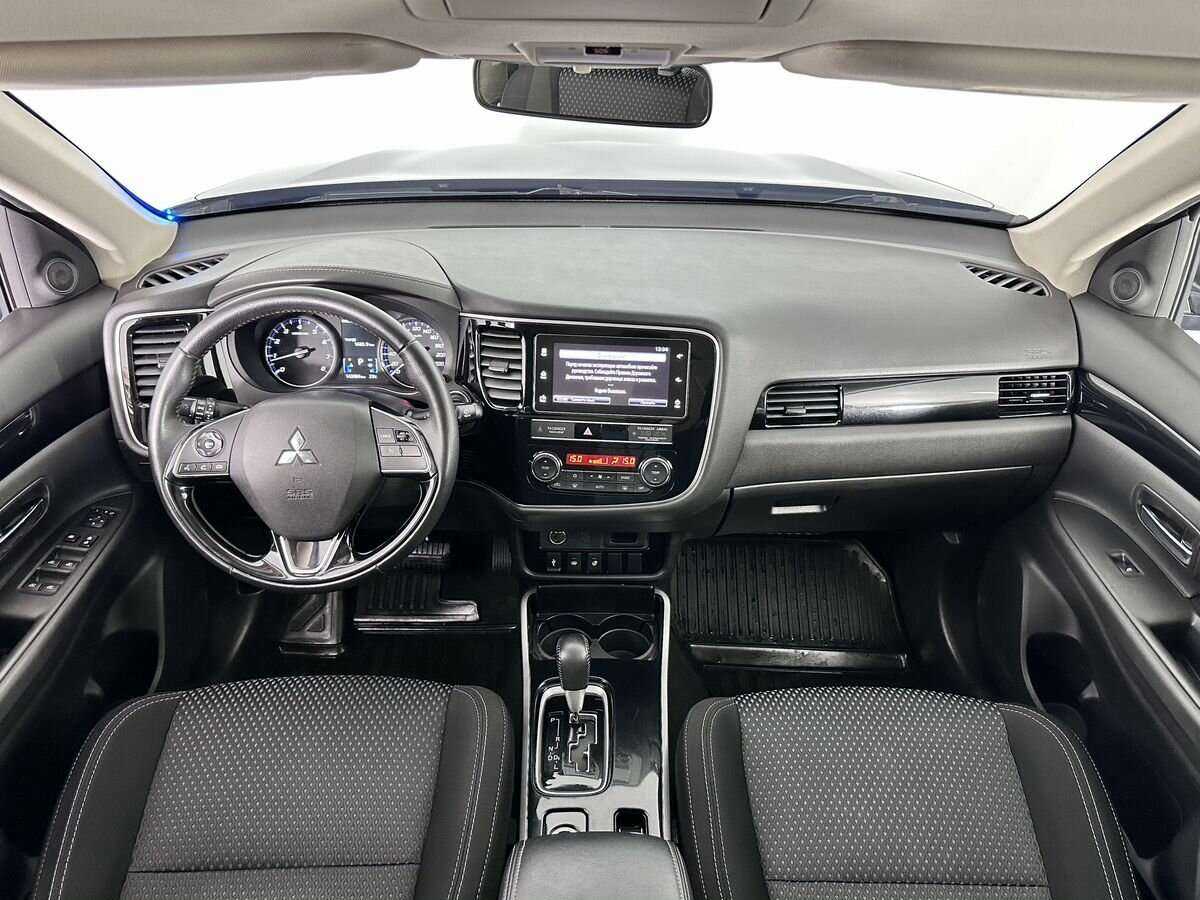 Mitsubishi Outlander б/у, 2019, Вариатор. Фото: #11