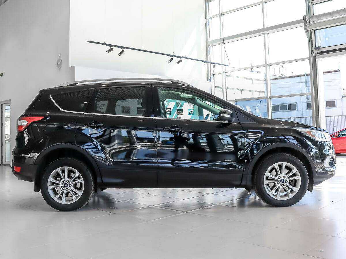 Ford Kuga б/у, 2016, Автоматическая. Фото: #3