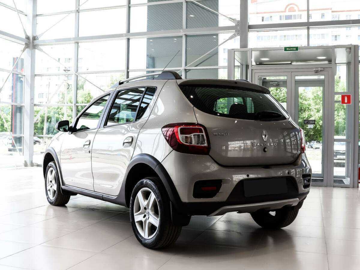 Renault Sandero б/у, 2017, Механическая. Фото: #6