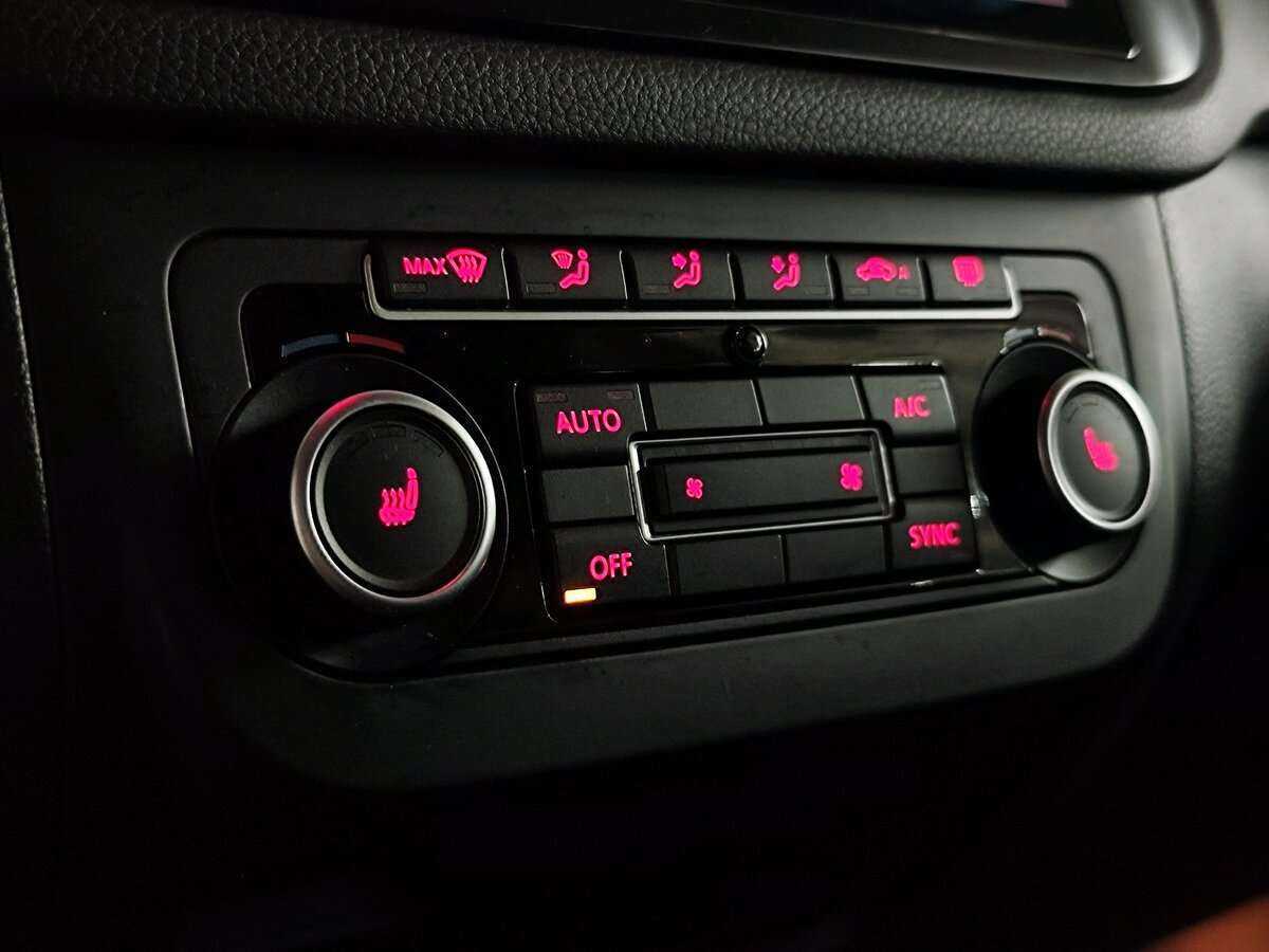 Фольксваген Тигуан б/у, 2013, Роботизированная. Фото: #11