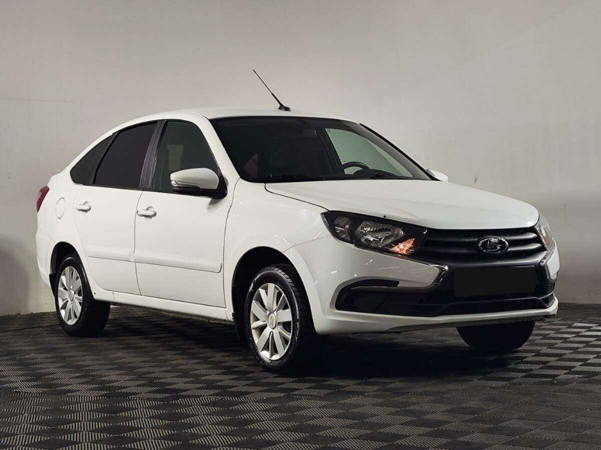 Лада (ВАЗ) Гранта б/у, 2019, Механическая. Фото: #1