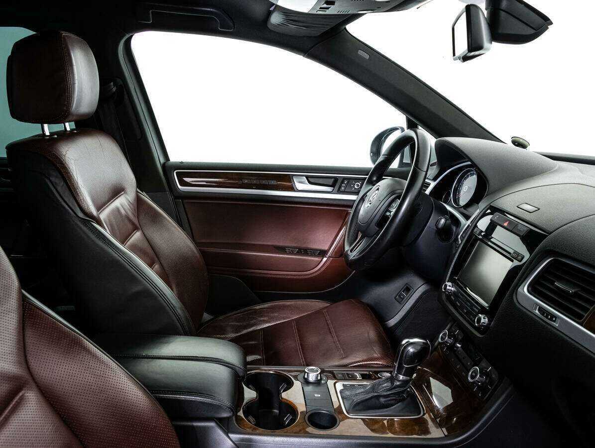 Фольксваген Туарег б/у, 2012, Автоматическая. Фото: #11