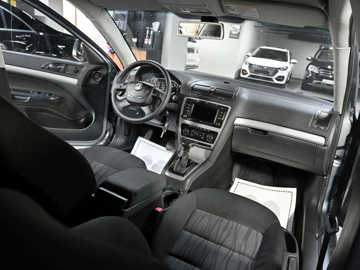 Skoda Octavia б/у, 2012, Автоматическая. Фото: #6