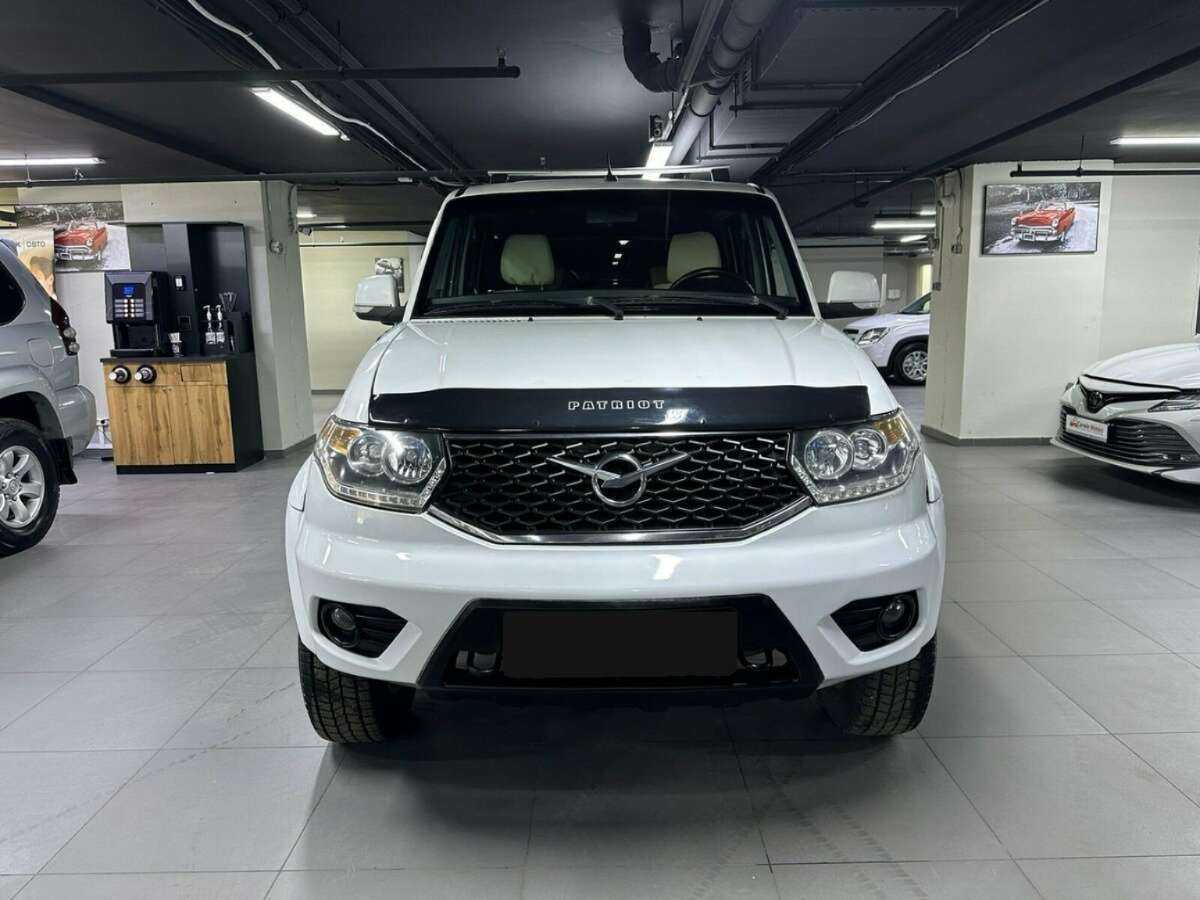 УАЗ Patriot б/у, 2018, Механическая. Фото: #1