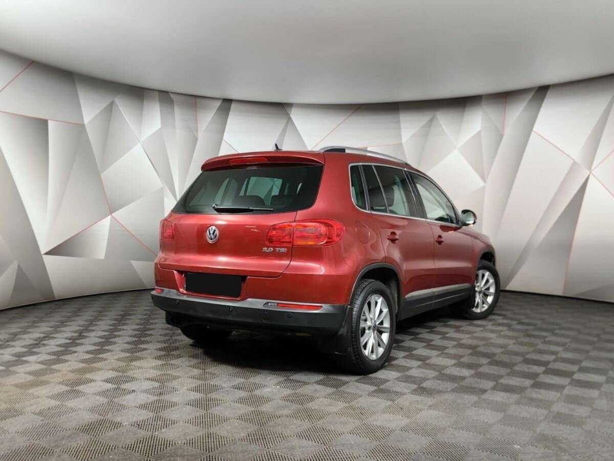 Volkswagen Tiguan б/у, 2012, Автоматическая. Фото: #1