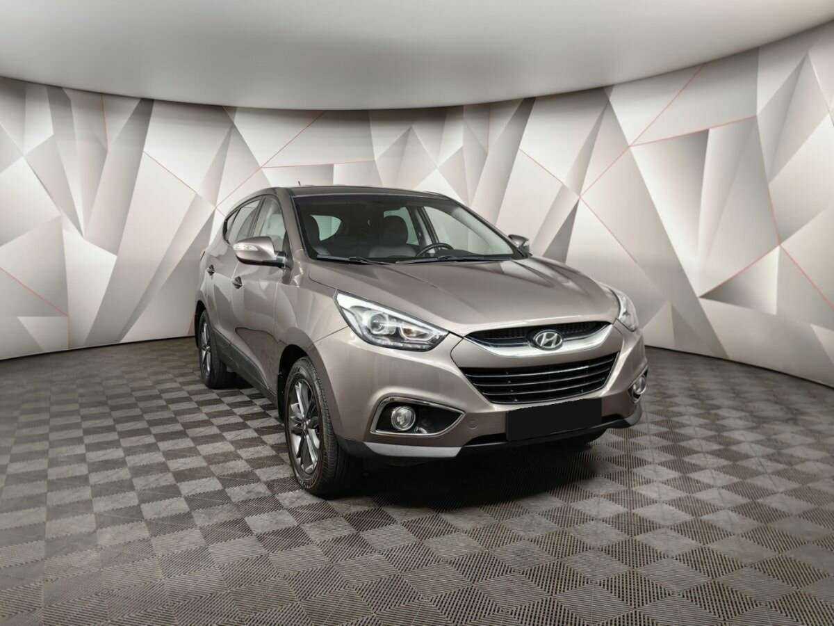 Hyundai ix35 б/у, 2015, Автоматическая. Фото: #2