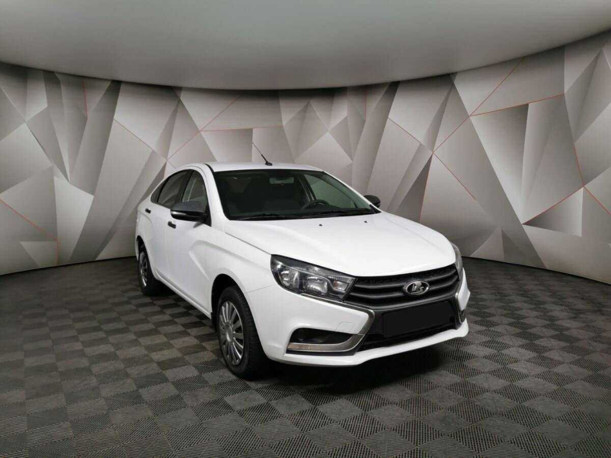 Lada (ВАЗ) Vesta б/у, 2017, Механическая. Фото: #2