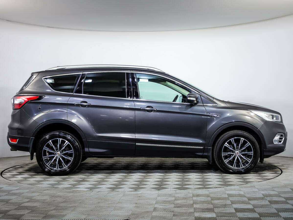 Ford Kuga б/у, 2017, Автоматическая. Фото: #2