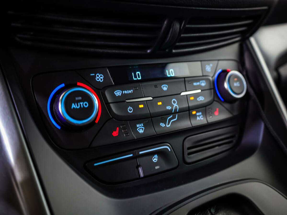 Ford Kuga б/у, 2017, Автоматическая. Фото: #12