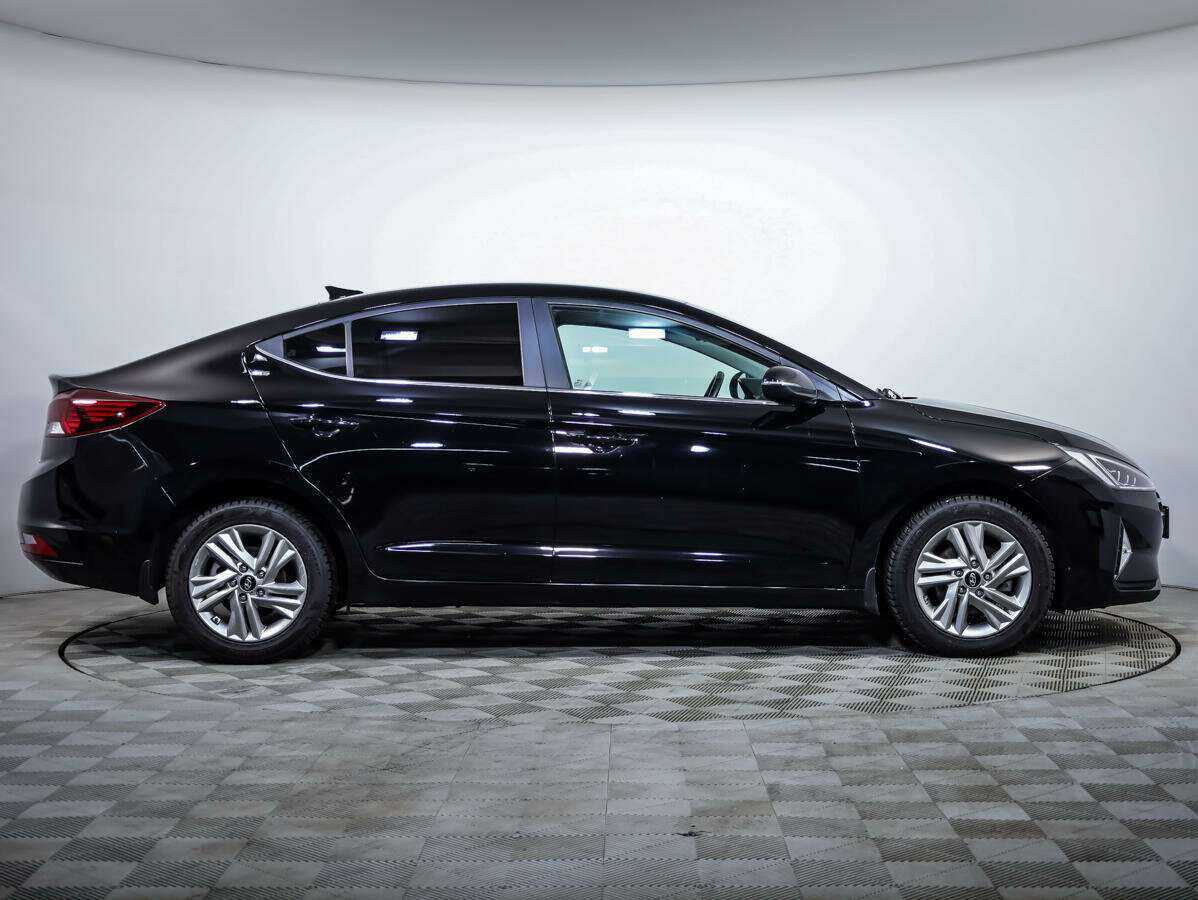 Hyundai Elantra б/у, 2019, Автоматическая. Фото: #2