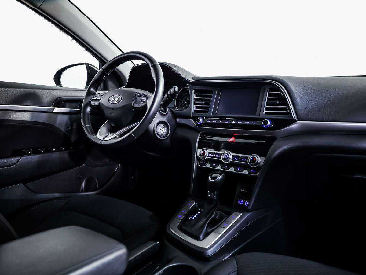 Hyundai Elantra б/у, 2019, Автоматическая. Фото: #7