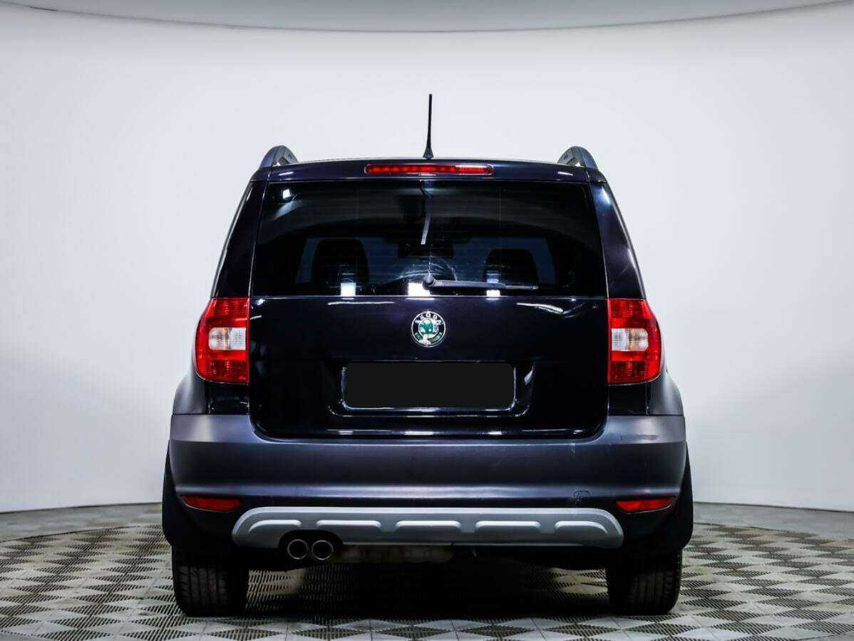 Skoda Yeti б/у, 2012, Механическая. Фото: #4