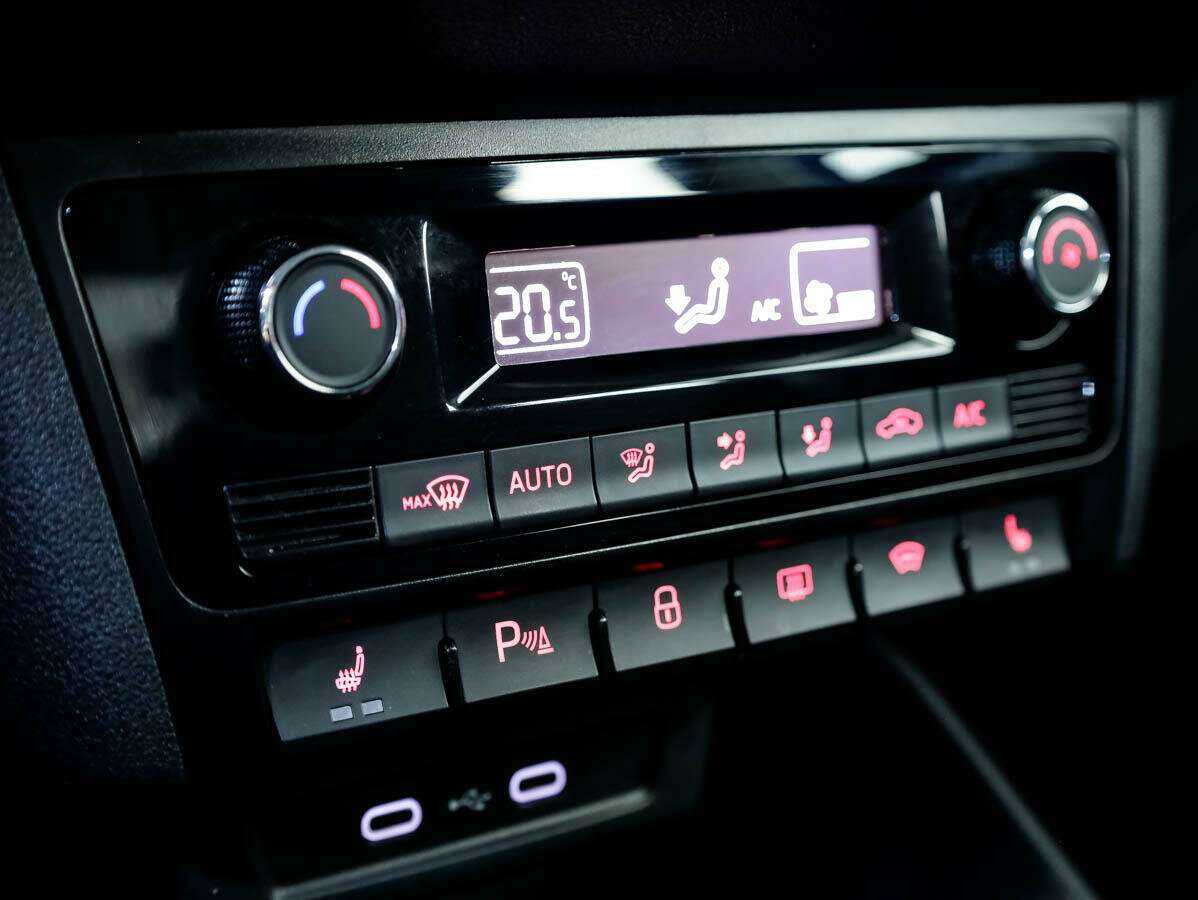 Volkswagen Polo б/у, 2022, Механическая. Фото: #15