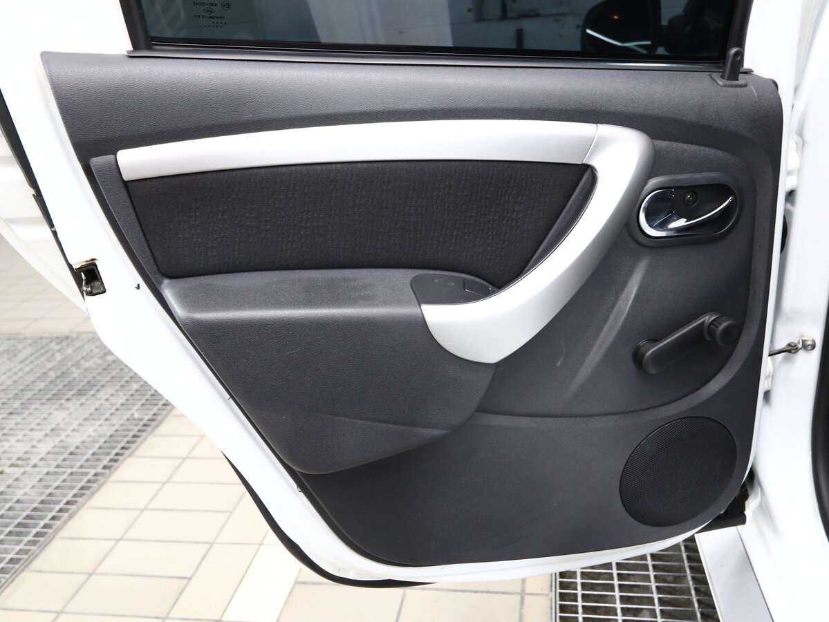 Nissan Terrano б/у, 2016, Автоматическая. Фото: #13