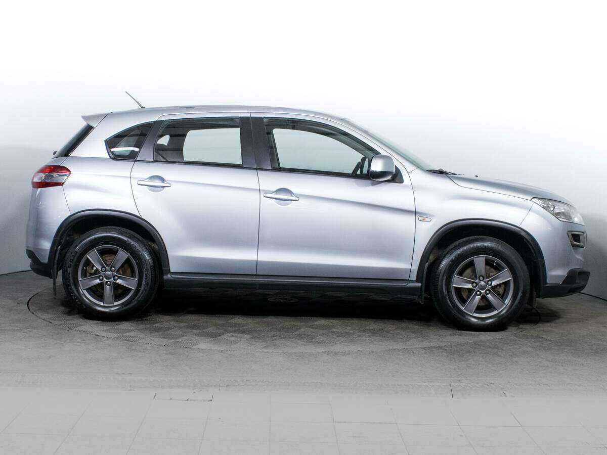 Peugeot 4008 б/у, 2012, Механическая. Фото: #1