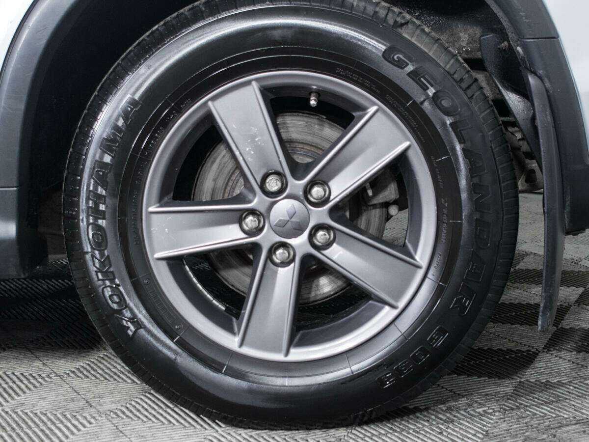 Peugeot 4008 б/у, 2012, Механическая. Фото: #12