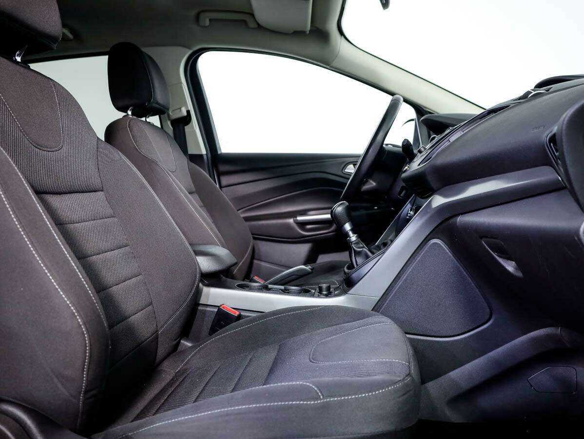 Ford Kuga б/у, 2013, Механическая. Фото: #10