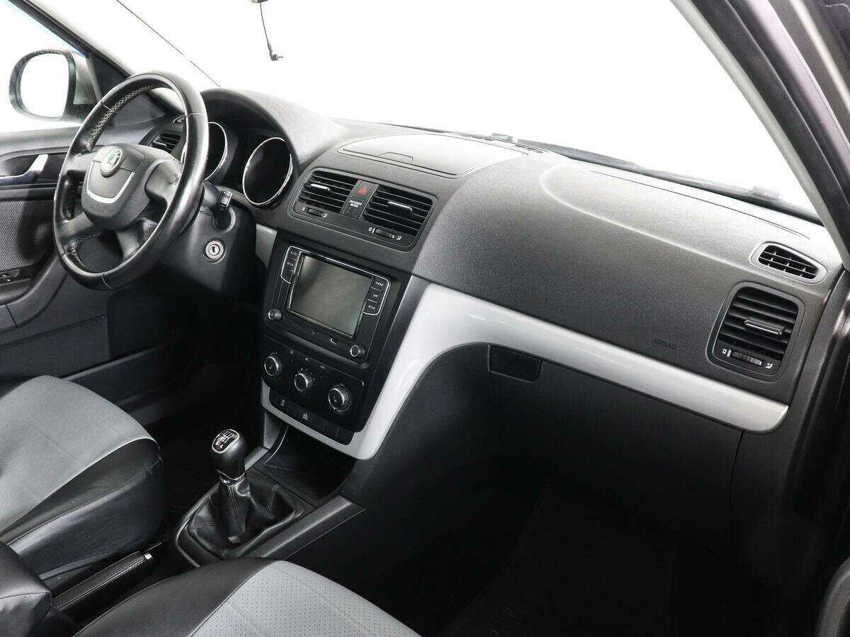Skoda Yeti б/у, 2012, Механическая. Фото: #9