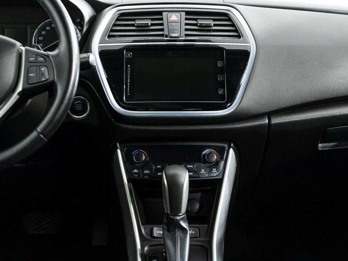 Suzuki SX4 б/у, 2018, Автоматическая. Фото: #13