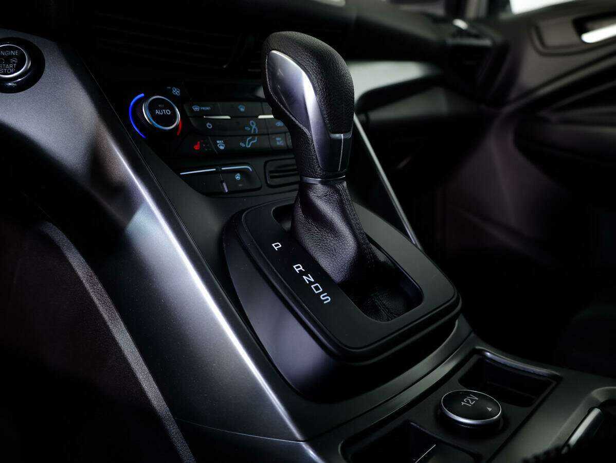 Ford Kuga б/у, 2018, Автоматическая. Фото: #13