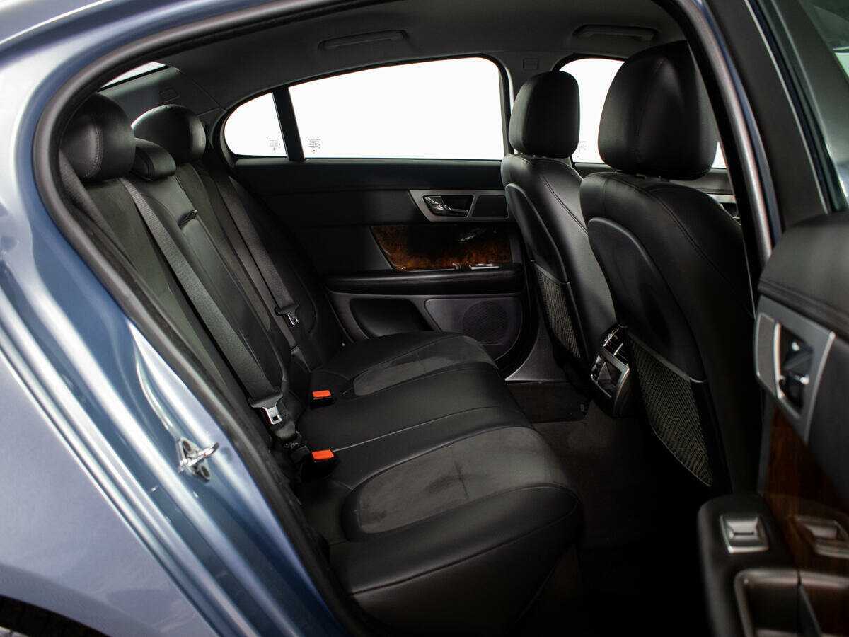 Jaguar XF б/у, 2013, Автоматическая. Фото: #8